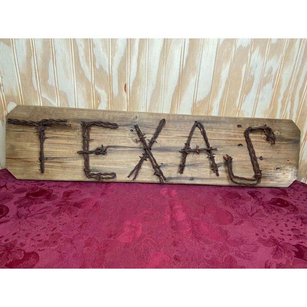 Vtg Unique Skutts 4 Point Barbed Wire Wood "Texas" Wall Hanging Rustic Decor Han